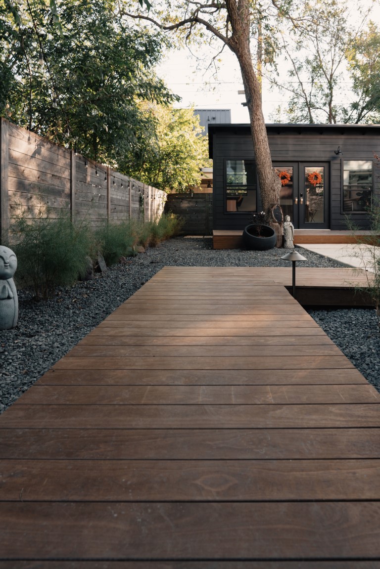 Austin landscape and design - decking with large concrete pavers