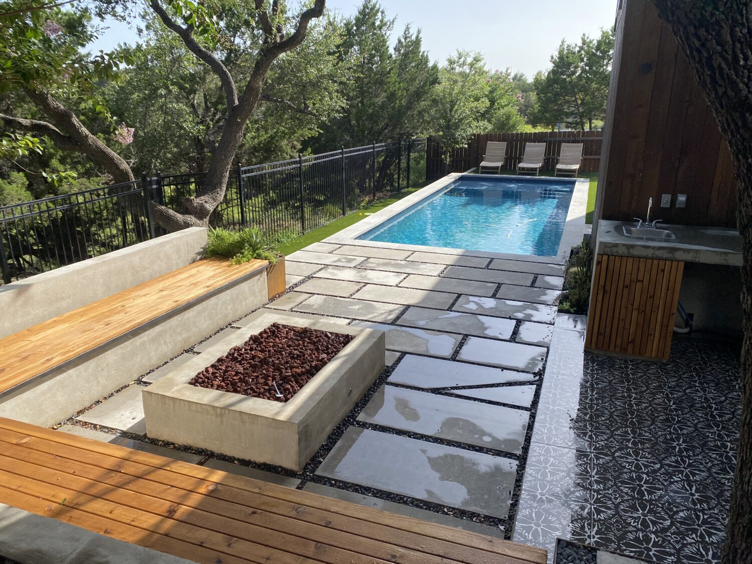 Austin landscape and design - bench fire place patio